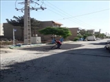 اجرای عملیات لکه گیری و آسفالت معابر روستای قمصر