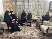 دیدار بخشدار مرکزی ری با خانواده شهید پیرعلی