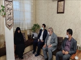 دیدار معاون استاندار تهران و فرماندار ویژه شهرستان ری با خانواده معظم شهیدان بسیجی حسن و محمدرضا فقیهی