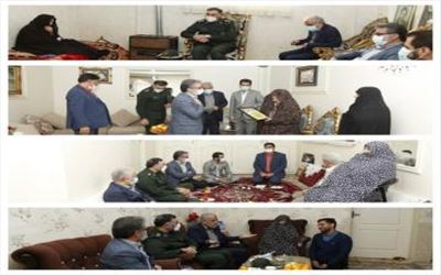 دیدار با چهار خانواده شهید در باقرشهر 