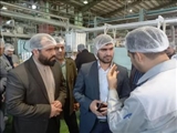 بازدید معاون سیاسی فرمانداری ری از کارخانه تولید ظروف لبنیات شرکت پگاه در شهرک صنعتی شمس آباد