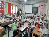 نشست قصه گویی و اجرای نمایش خلاق در دبستان شهید مهدی دوست شهرستان ری