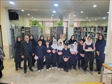 بازدید گروهی دانش‌آموزان نابینا از بخش نابینایان کتابخانه شیخ کلینی
