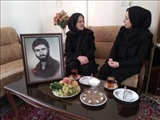 دیدار کتابداران کتابخانه جدا کهریزک با خانواده معظم شهید حسین علینقی زاده