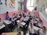 عضویت دانش آموزان دختر مهدکودک "بچه های آسمان" در کتابخانه جدّا شهرستان ری؛