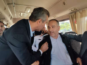 اتوبوس خدمت به بخش قلعه نو رسید.