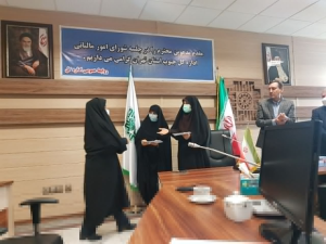تجلیل از بانوان محجبه شاغل در اداره